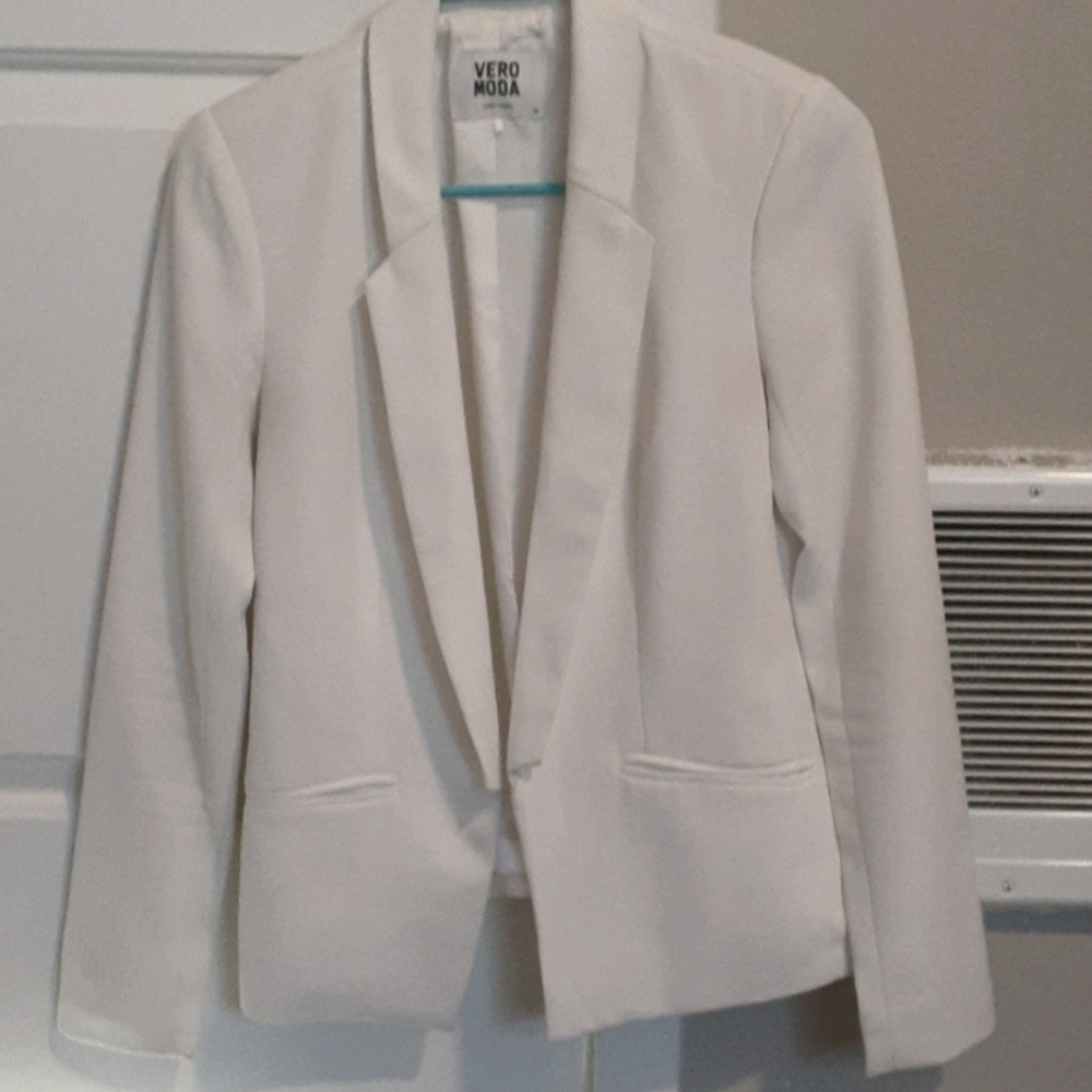 White Blazer Chic